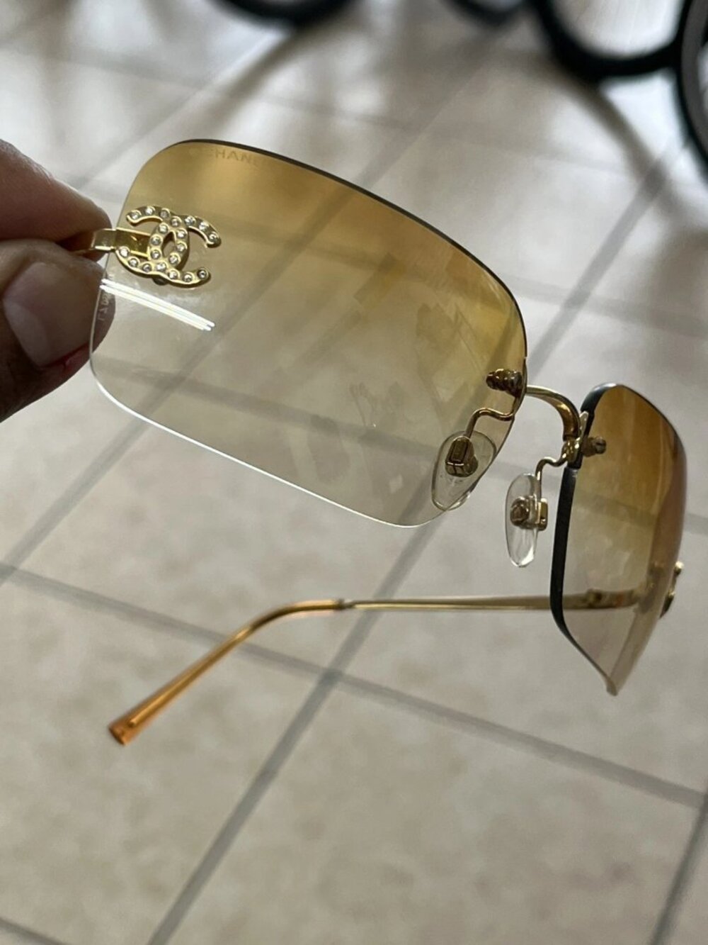 Auth CHANEL 4017-D Rimless Sunglasses CC Logo Rhinestone Gold Vintage Y2K Rare - Picture 6 of 14